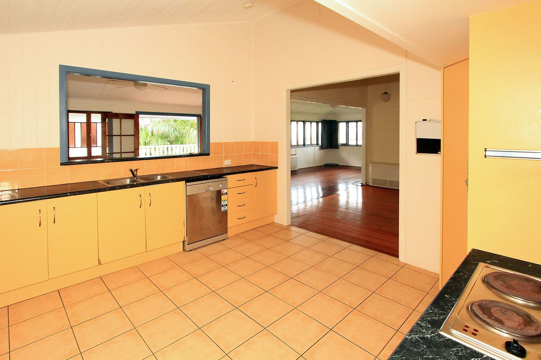 7 Raymond Terrace, YEPPOON QLD 4703, Yeppoon - Thumbnail 4
