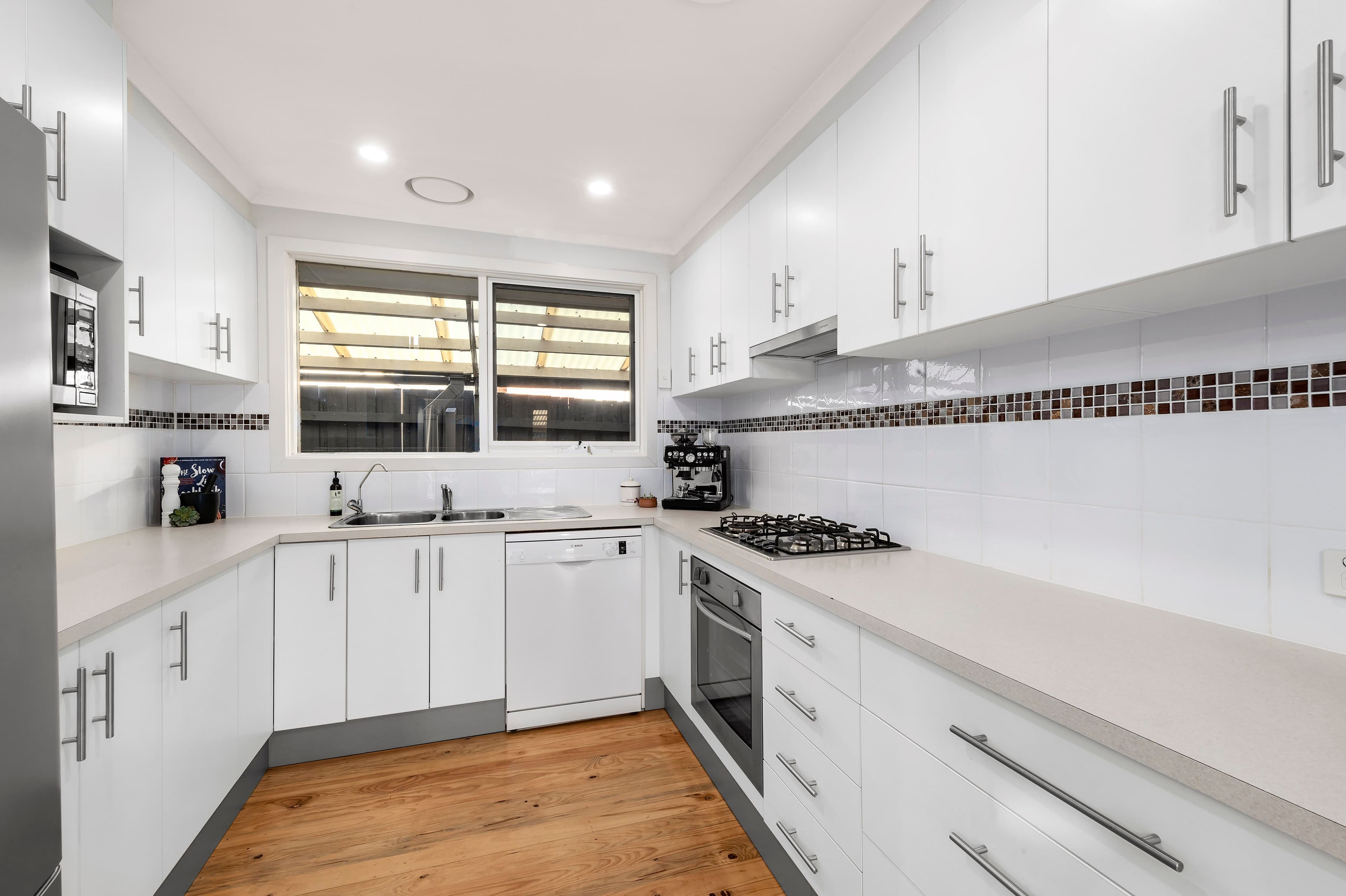 33 Erie Avenue, Rowville VIC 3178, Rowville - Thumbnail 4