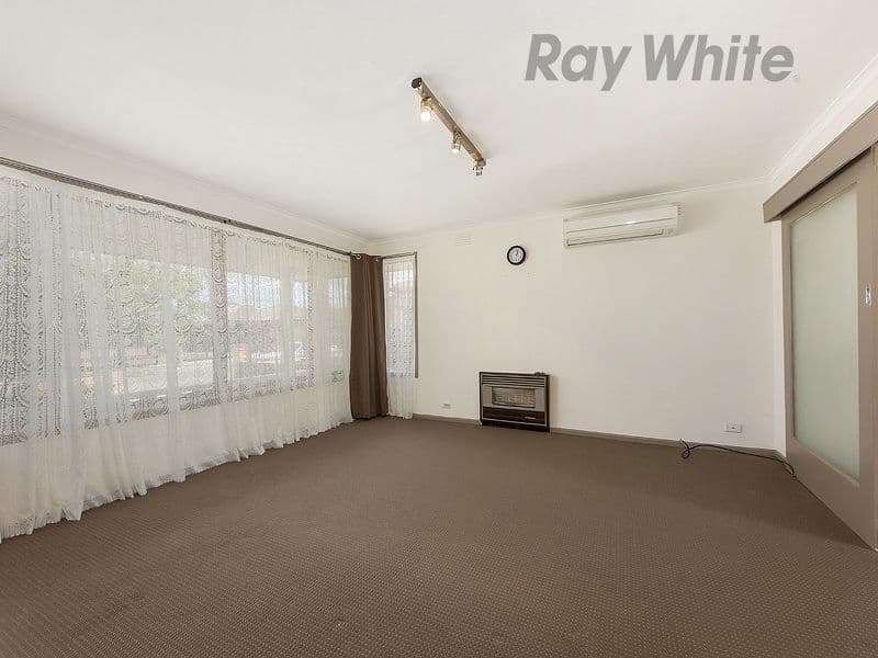 22 Swansea Parade, St Albans VIC 3021, St Albans - Thumbnail 2