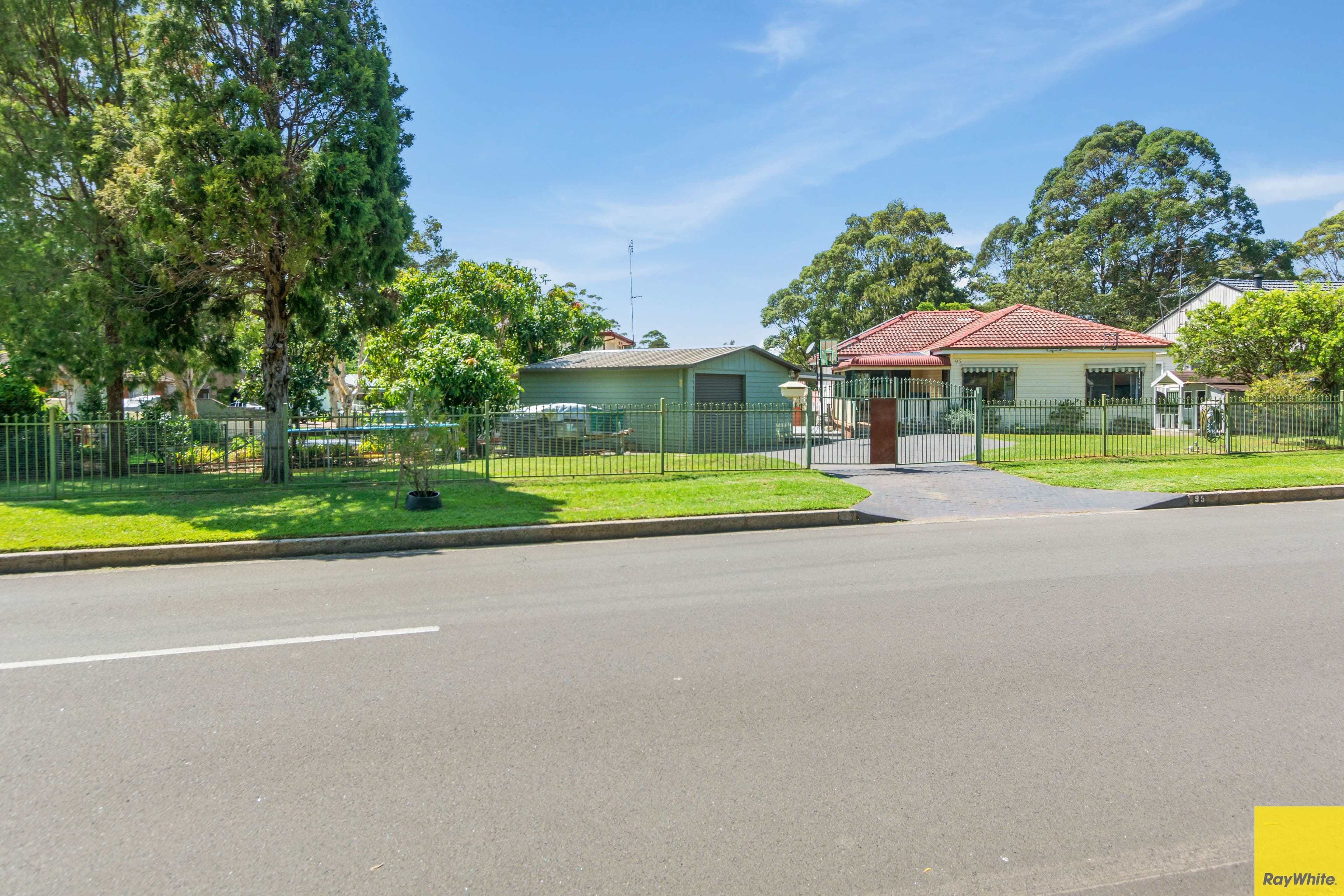 95 Blackman Parade, Unanderra NSW 2526, Unanderra - Thumbnail 2