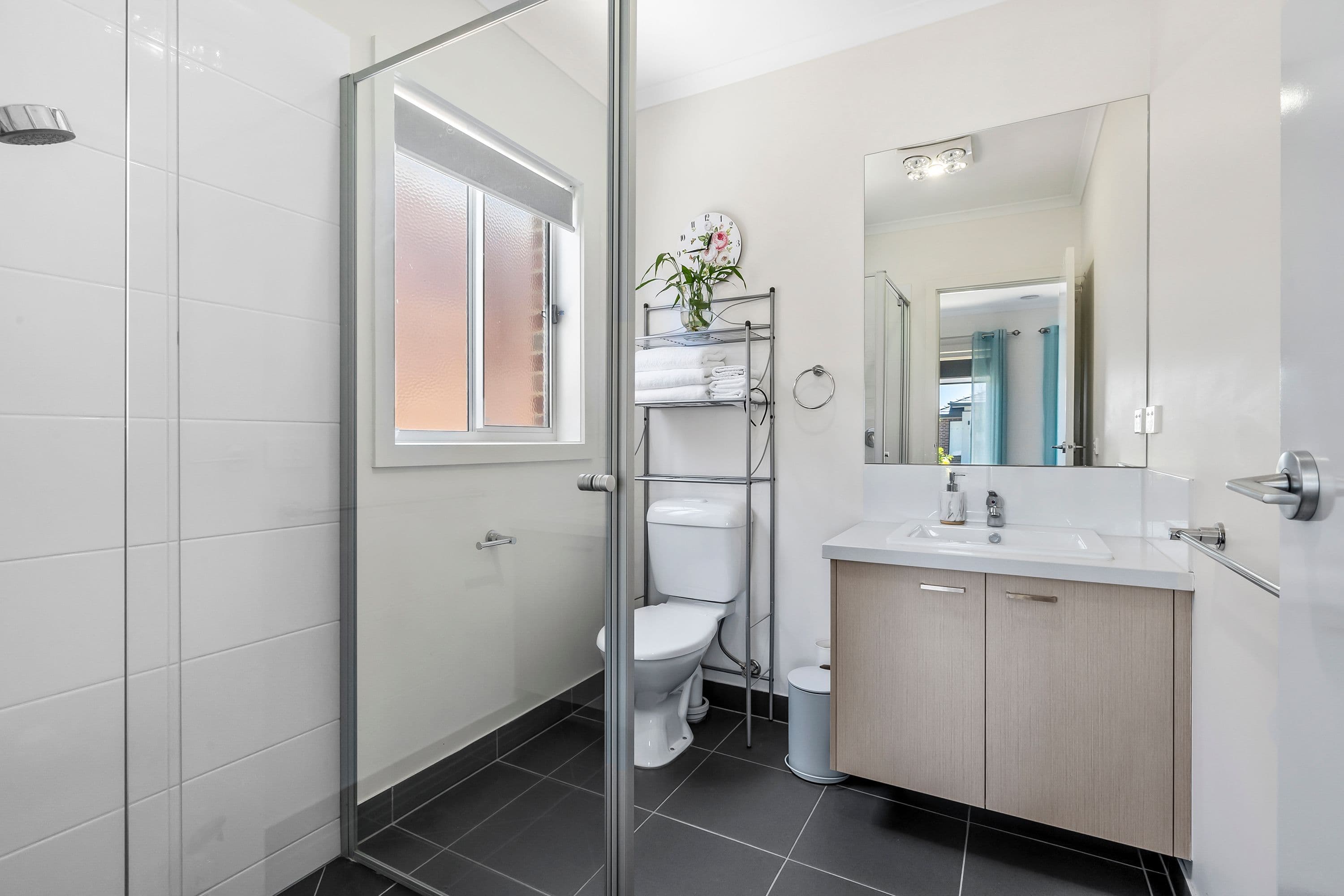 8 Hackberry Close, Lara VIC 3212, Lara - Thumbnail 3