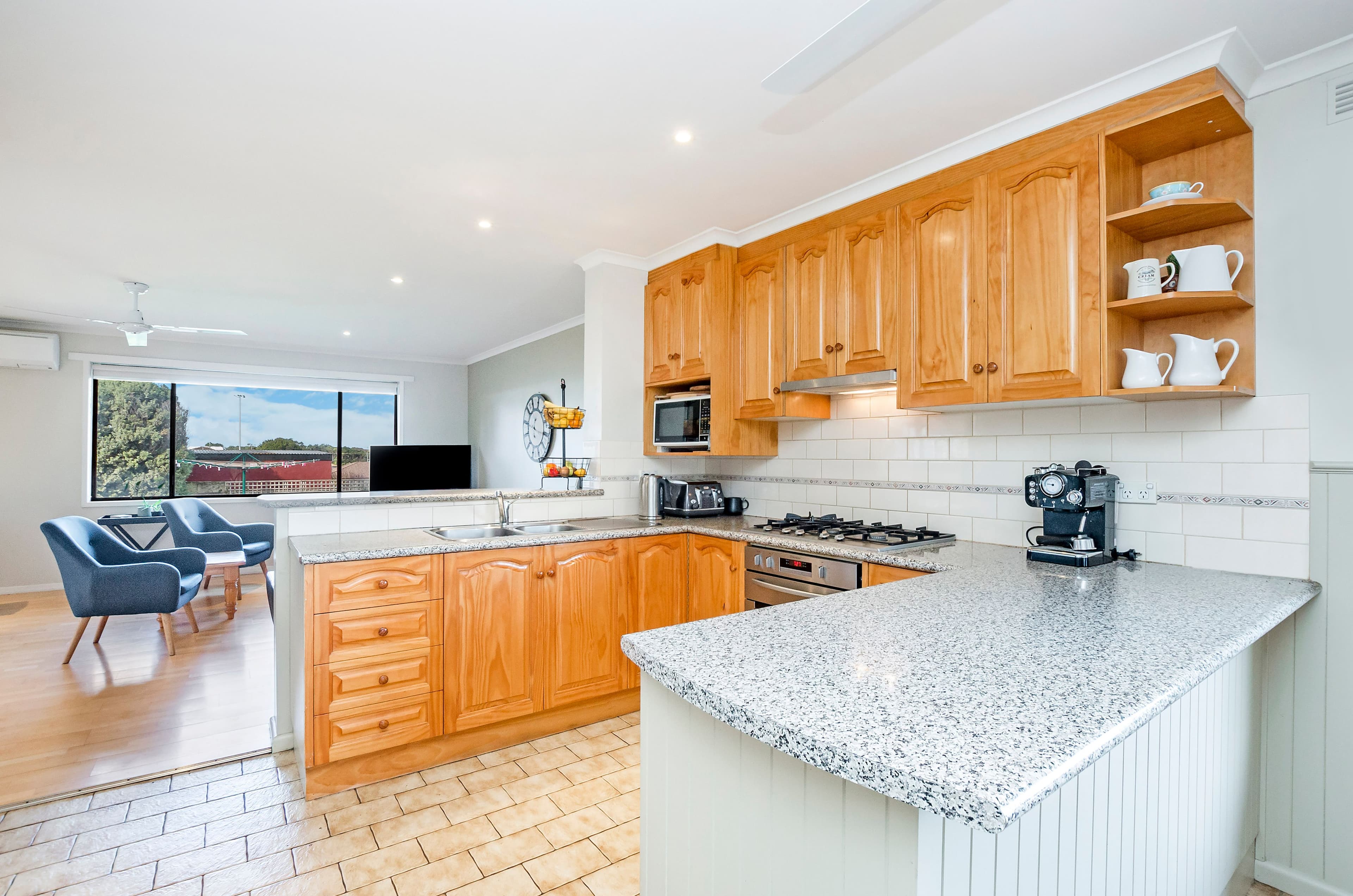 87 McMeekin Road, Warrnambool VIC 3280, Warrnambool - Thumbnail 3