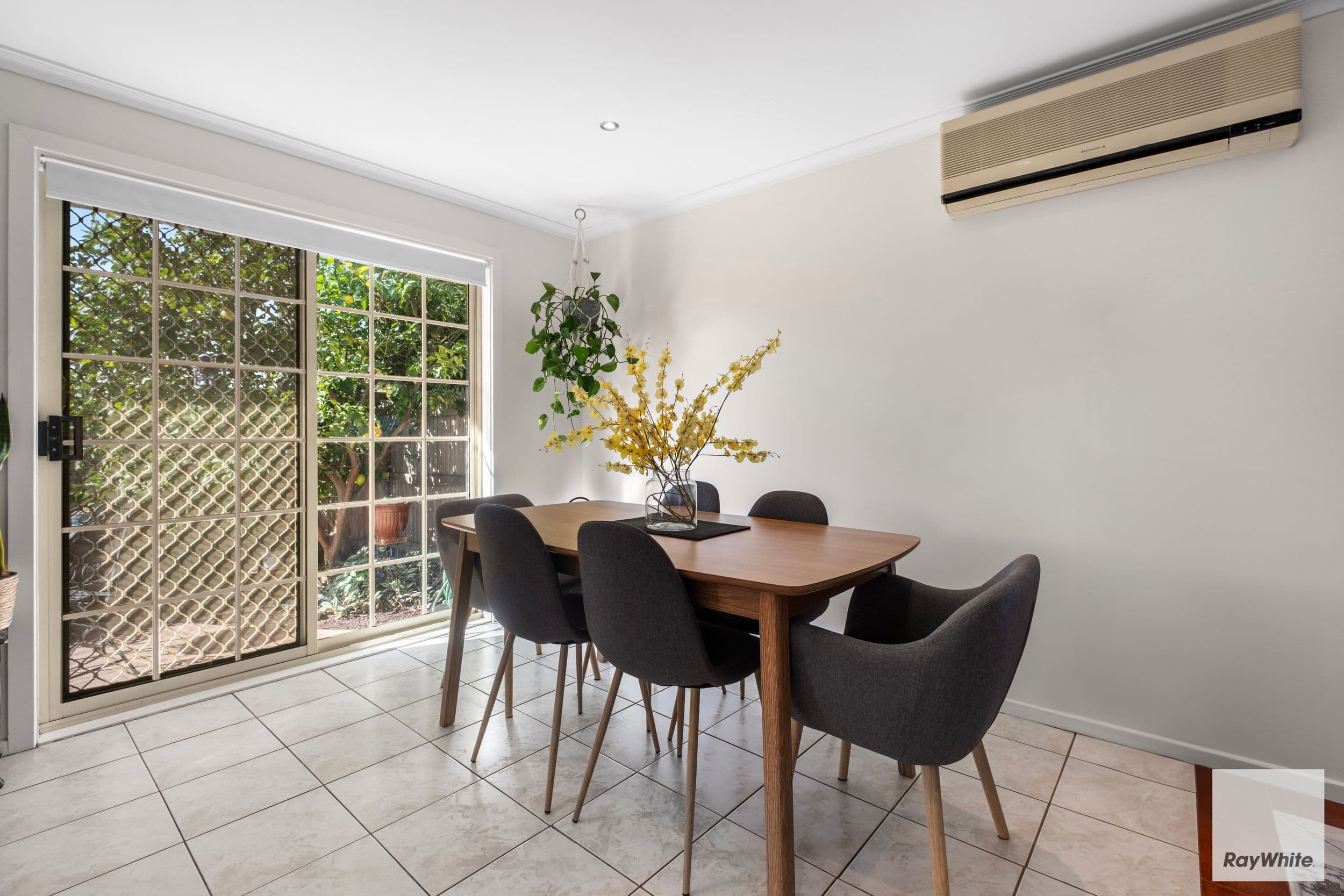 27 Delbridge Drive, Sydenham VIC 3037, Sydenham - Thumbnail 3