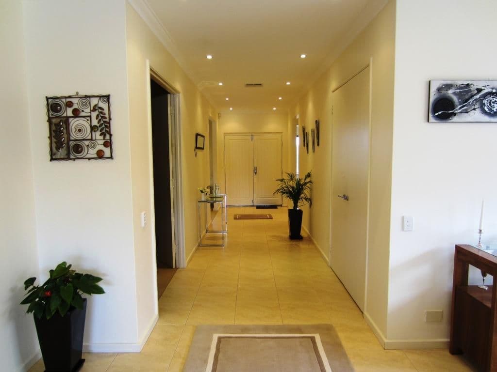 82 Lloyd Street, Heidelberg Heights, Heidelberg Heights - Thumbnail 2