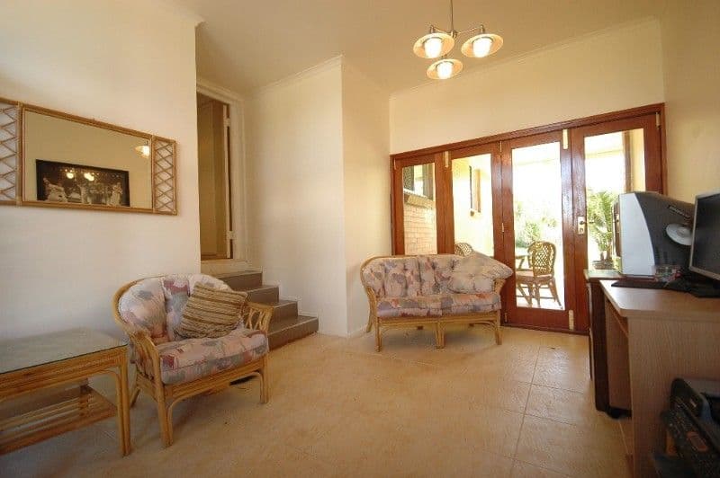 21 Sardon Street, CENTENARY HEIGHTS QLD 4350, Centenary Heights - Thumbnail 2