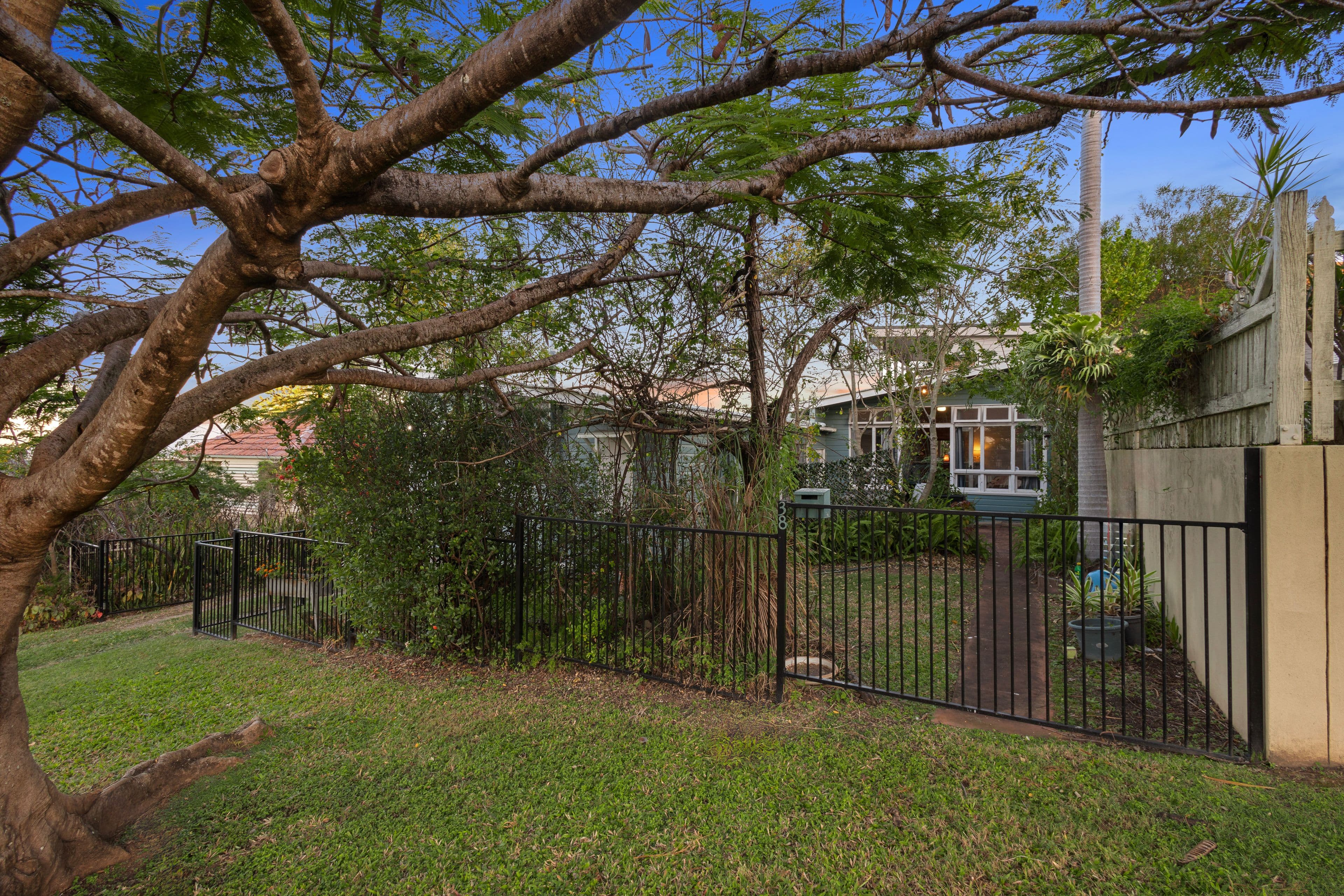 38 Kennion Street, Mitchelton QLD 4053, Mitchelton - Thumbnail 3
