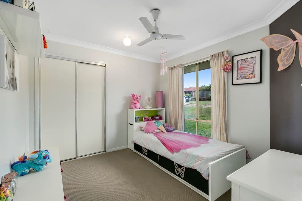 15 Easter Crescent, Pacific Pines QLD 4211, Pacific Pines - Thumbnail 8