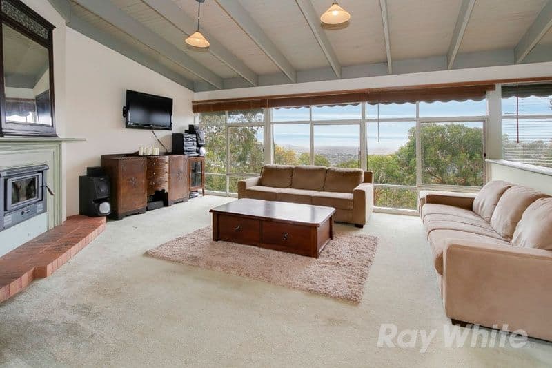 36 Walbundry Avenue, FERNTREE GULLY VIC 3156, Ferntree Gully - Thumbnail 2
