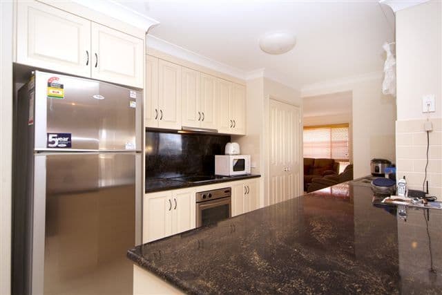 10  Scullin Street, MIDDLE RIDGE QLD 4350, Middle Ridge - Thumbnail 2