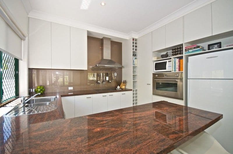 10 Steyning Court, ARUNDEL QLD 4214, Arundel - Thumbnail 3