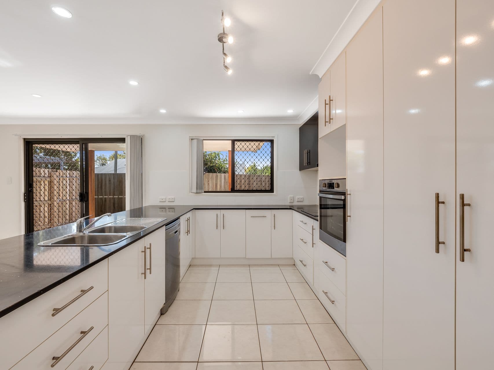 20A Merritt Street, Harristown QLD 4350, Harristown - Thumbnail 2