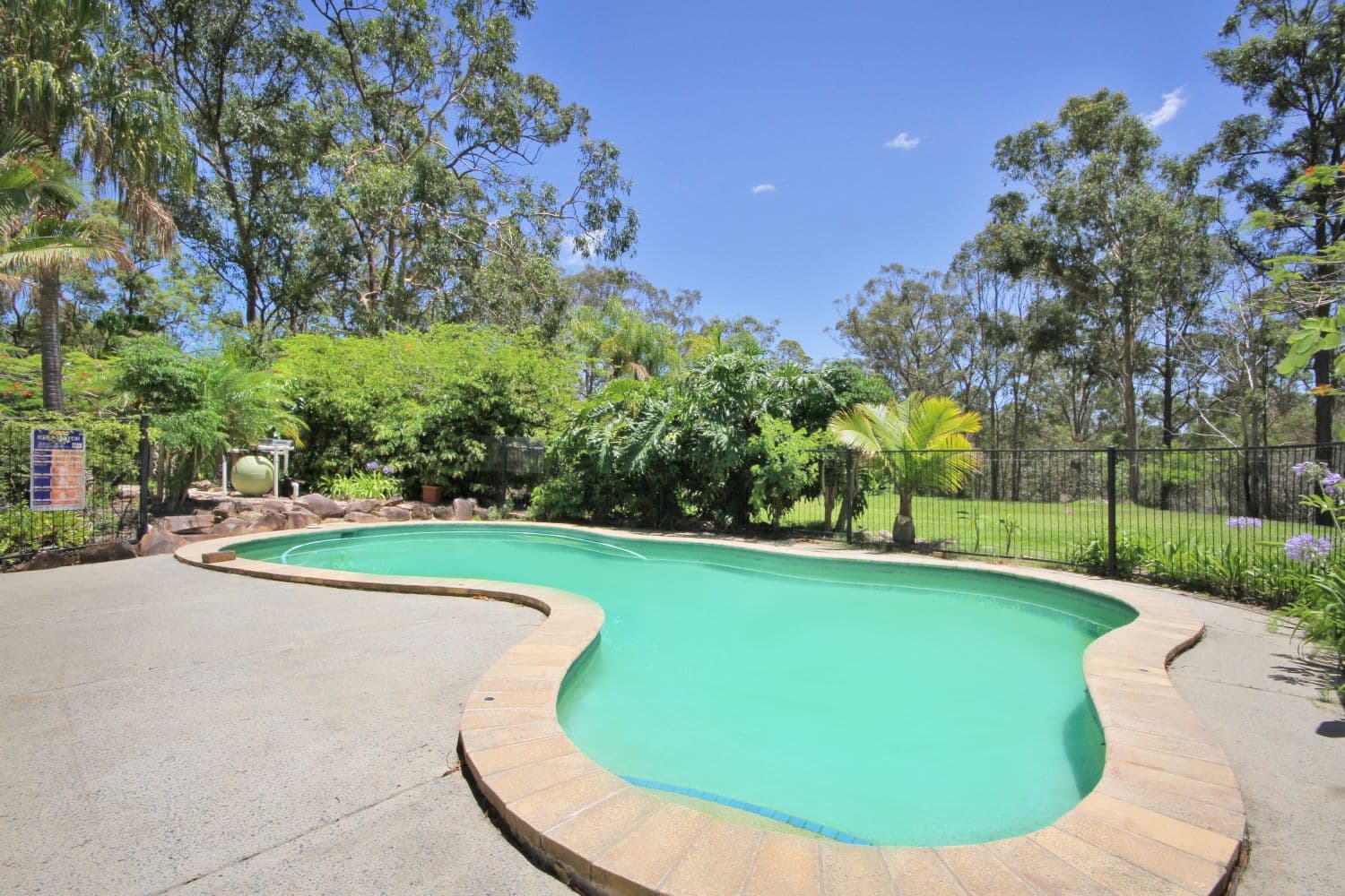 20 Strawberry Road, MUDGEERABA QLD 4213, Mudgeeraba - Thumbnail 2