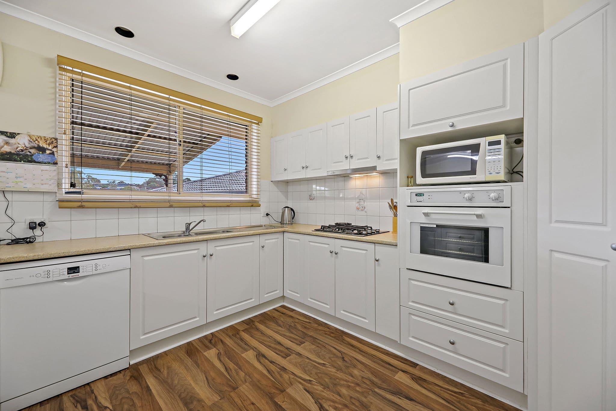 27 Neerim Street, Drouin VIC 3818, Drouin - Thumbnail 3