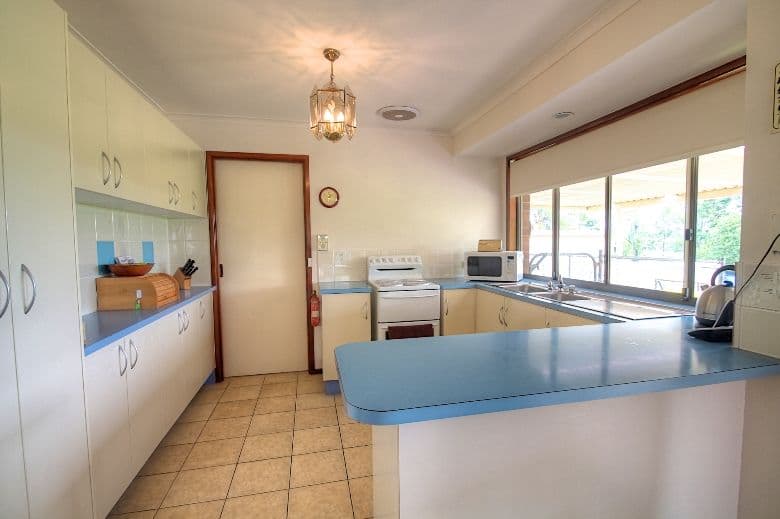 33 ISLANDVIEW Street, BARELLAN POINT QLD 4306, Barellan Point - Thumbnail 3