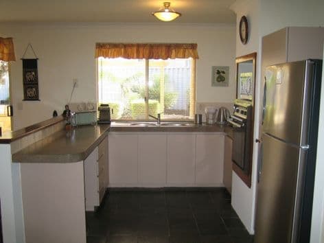 9 Bougainvillea Court, MARANGAROO WA 6064, Marangaroo - Thumbnail 6