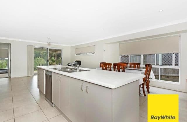 40 Banks Drive, Ormeau QLD 4208, Ormeau - Thumbnail 4