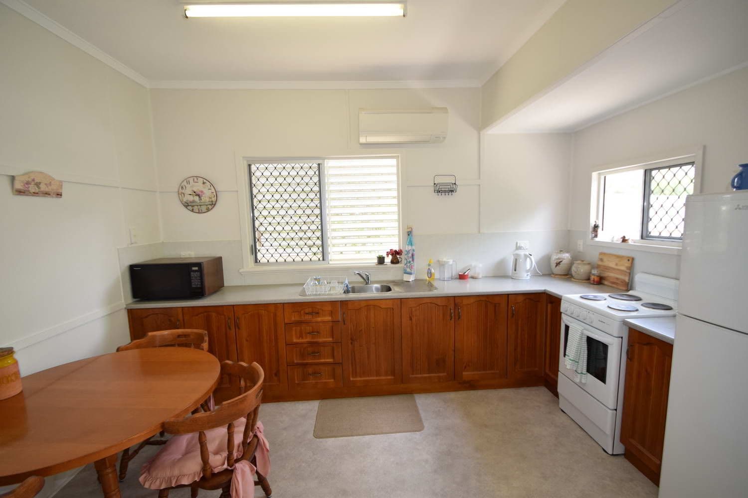 13 Adelaide Street, Esk QLD 4312, Esk - Thumbnail 7