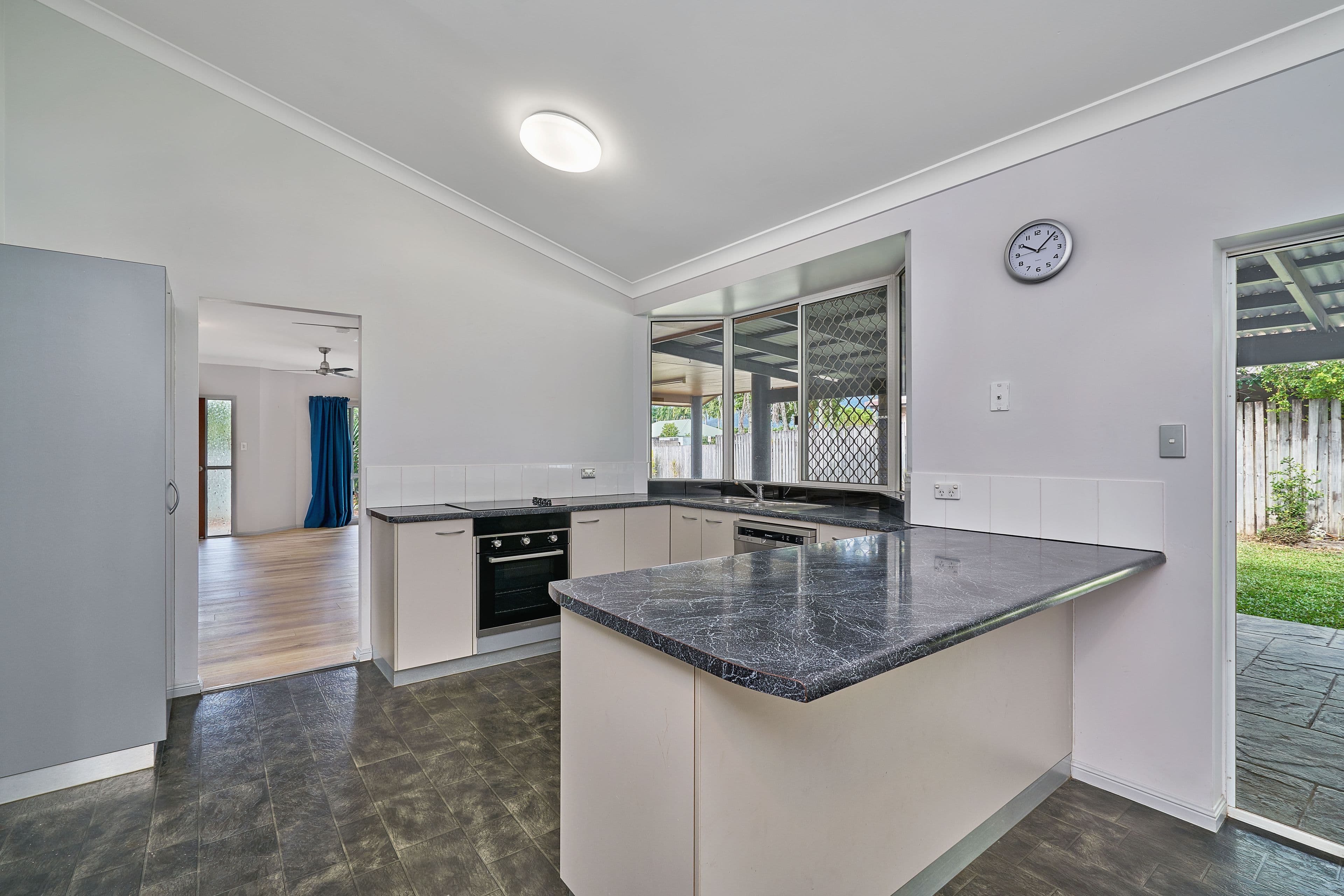 118 Robert Road, Bentley Park QLD 4869, Bentley Park - Thumbnail 2