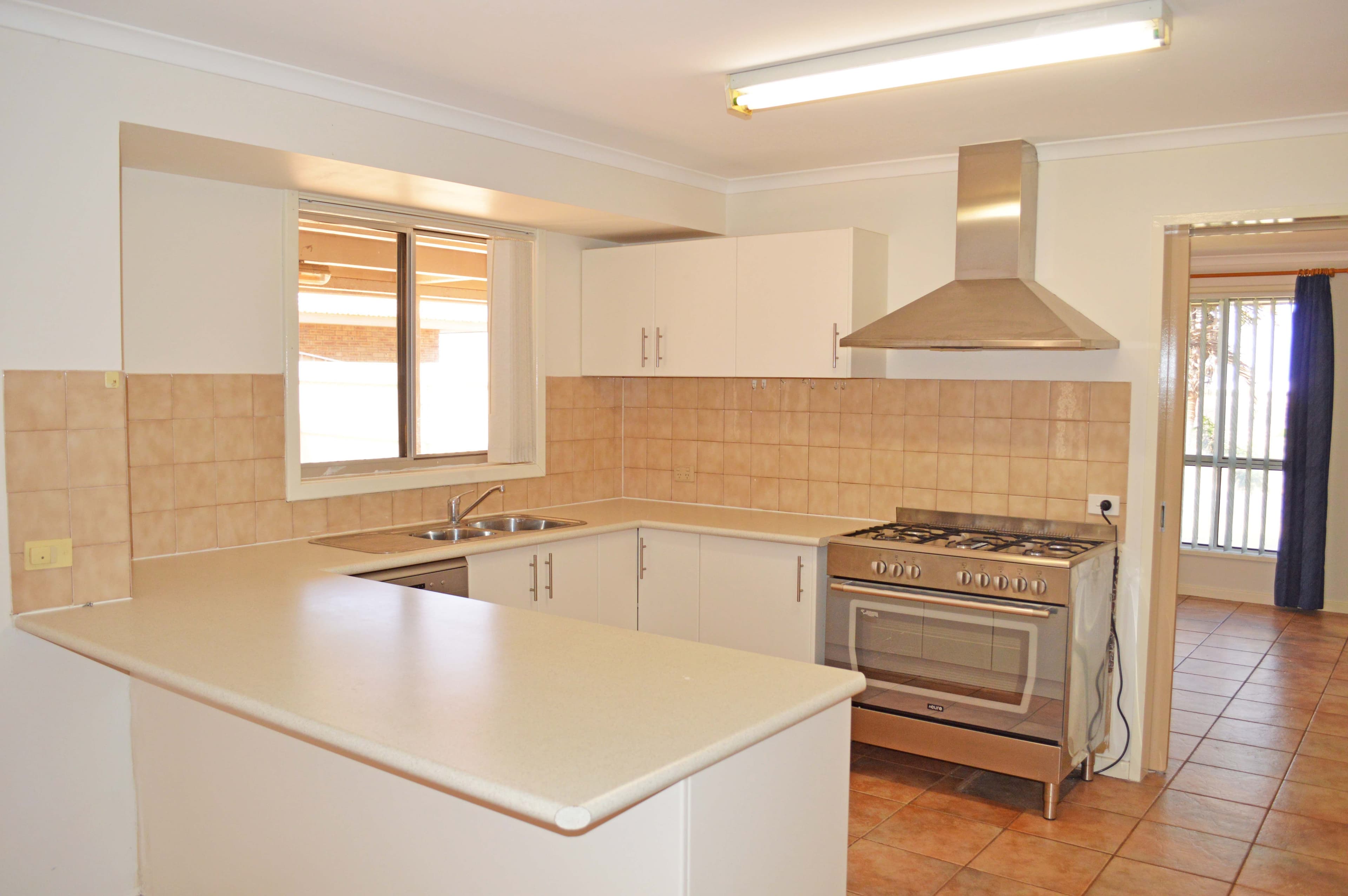 27 Styles Road, Port Hedland WA 6721, Port Hedland - Thumbnail 2