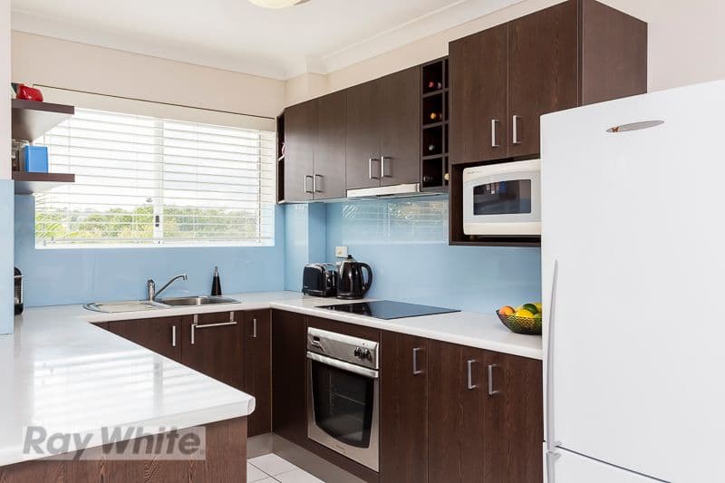 34 Pembroke Road, COORPAROO QLD 4151, Coorparoo - Thumbnail 3