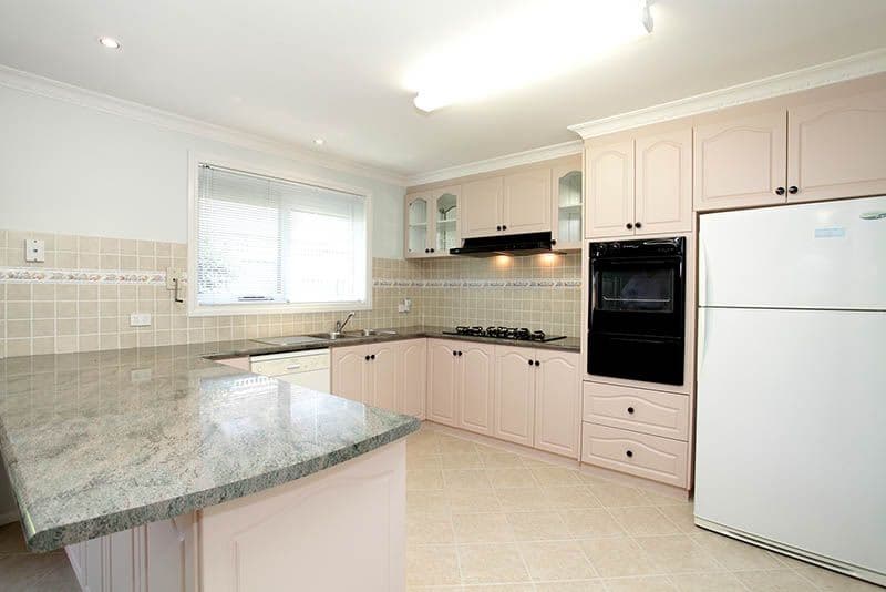 6 Messina Crescent, TAYLORS LAKES VIC 3038, Taylors Lakes - Thumbnail 2