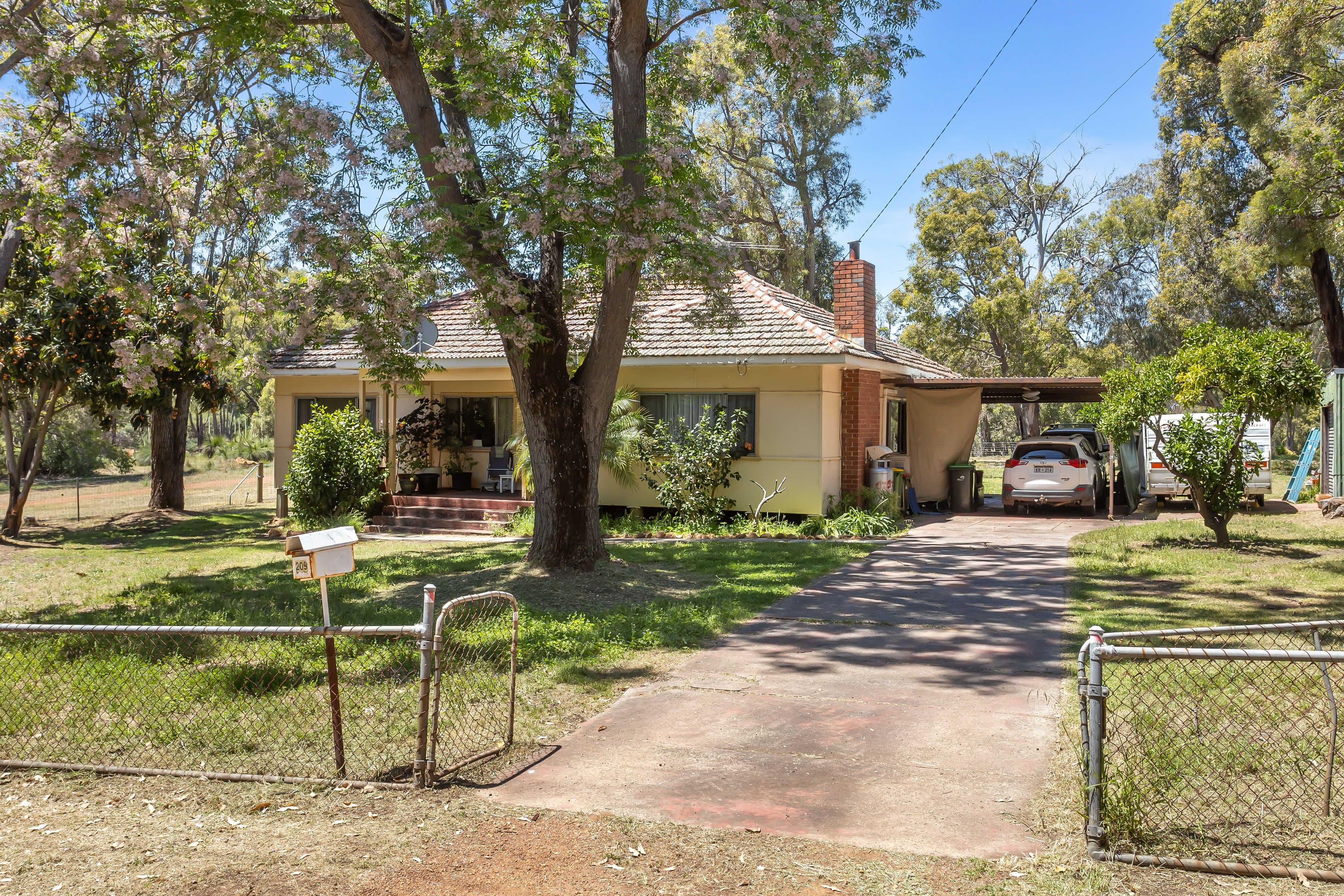195 Glenisla Road, Carmel WA 6076, Carmel - Thumbnail 2