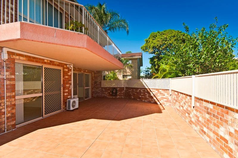 10 Twelfth Avenue, PALM BEACH QLD 4221, Palm Beach - Thumbnail 2