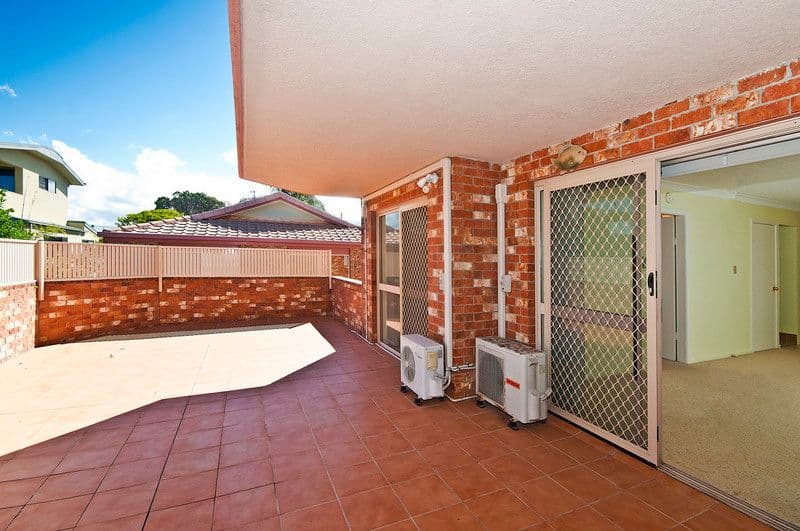 10 Twelfth Avenue, PALM BEACH QLD 4221, Palm Beach - Thumbnail 3