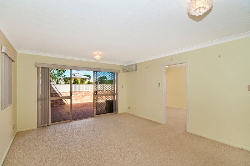 10 Twelfth Avenue, PALM BEACH QLD 4221, Palm Beach - Thumbnail 7