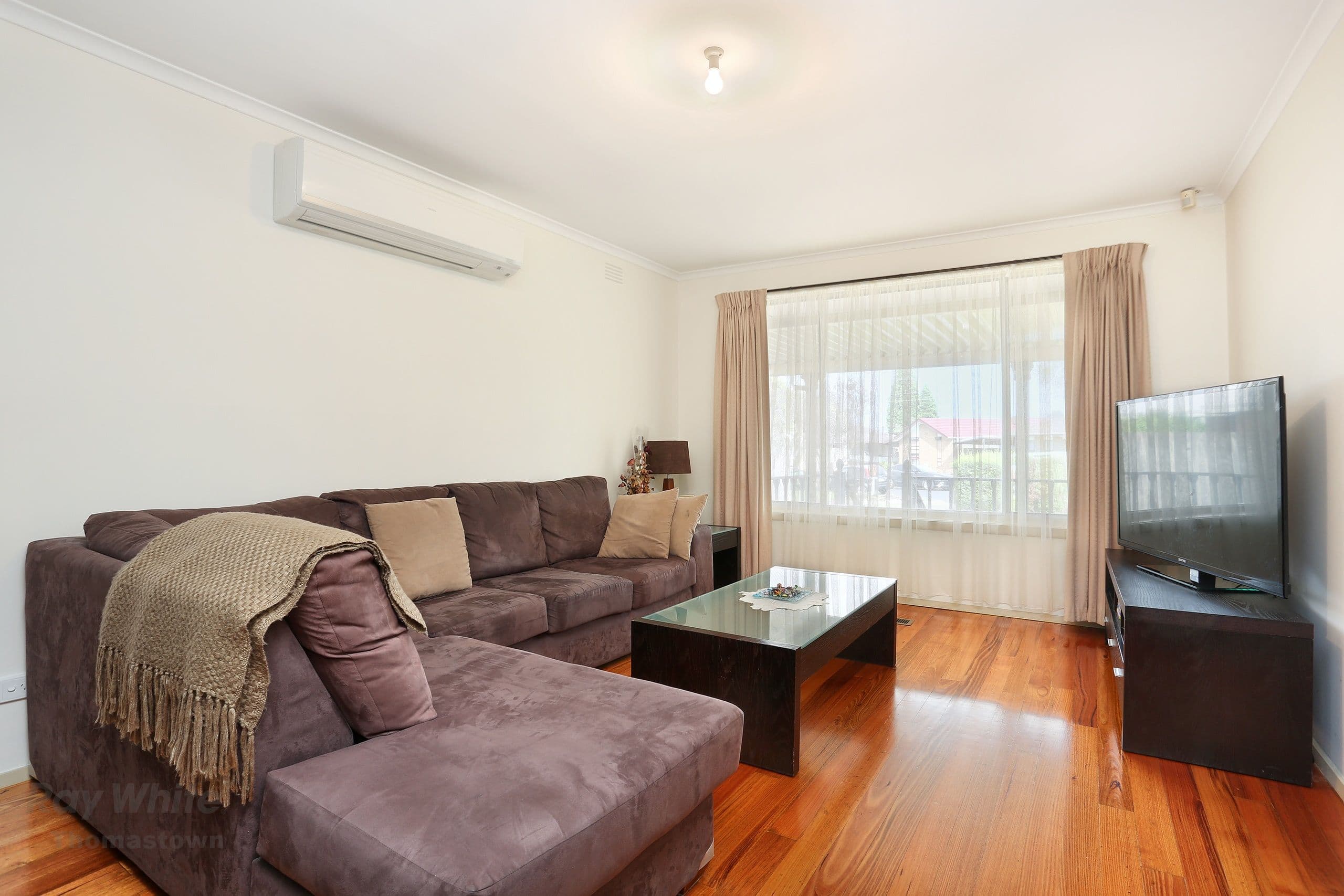 8 Orchid Court, Lalor VIC 3075, Lalor - Thumbnail 4