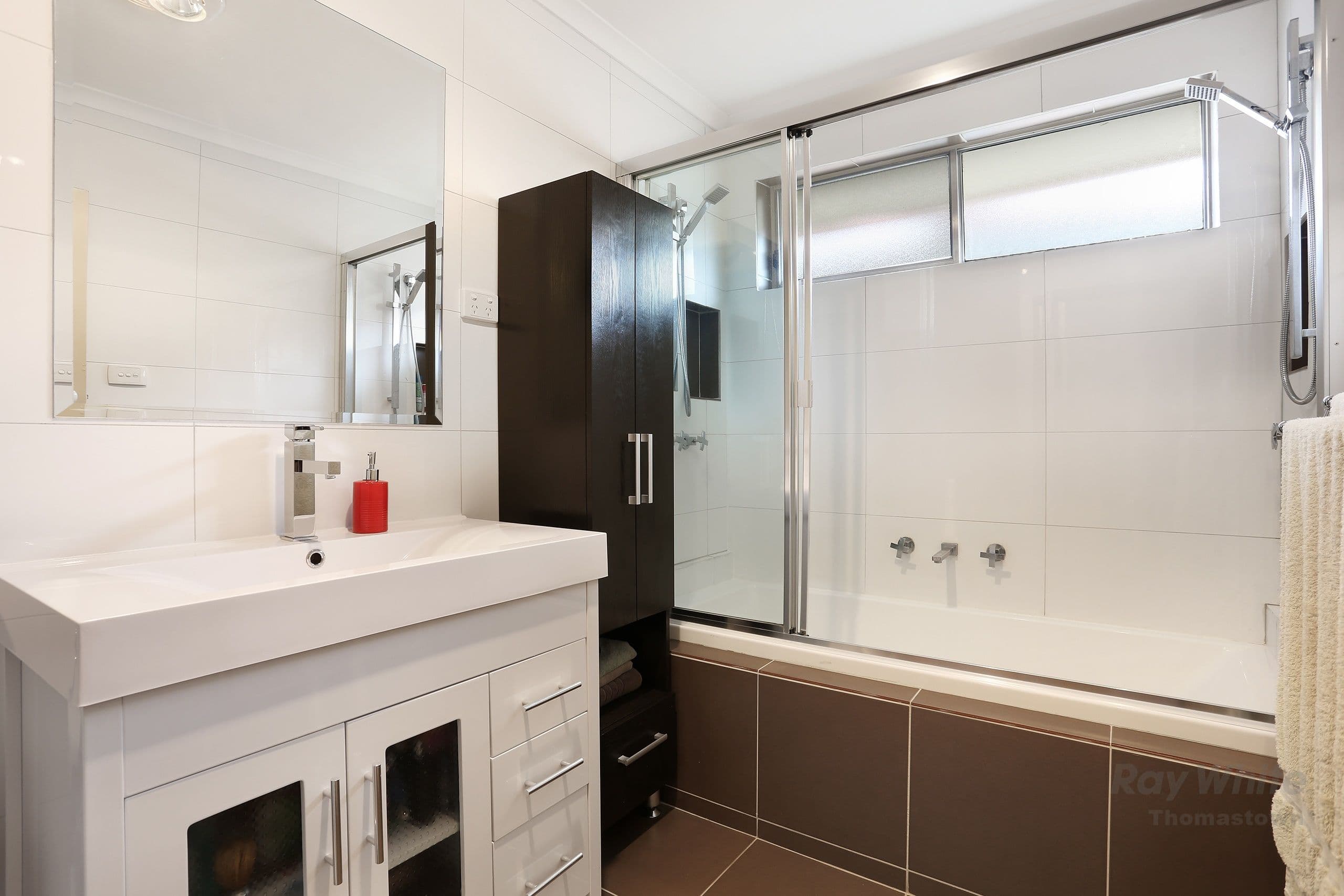 8 Orchid Court, Lalor VIC 3075, Lalor - Thumbnail 6