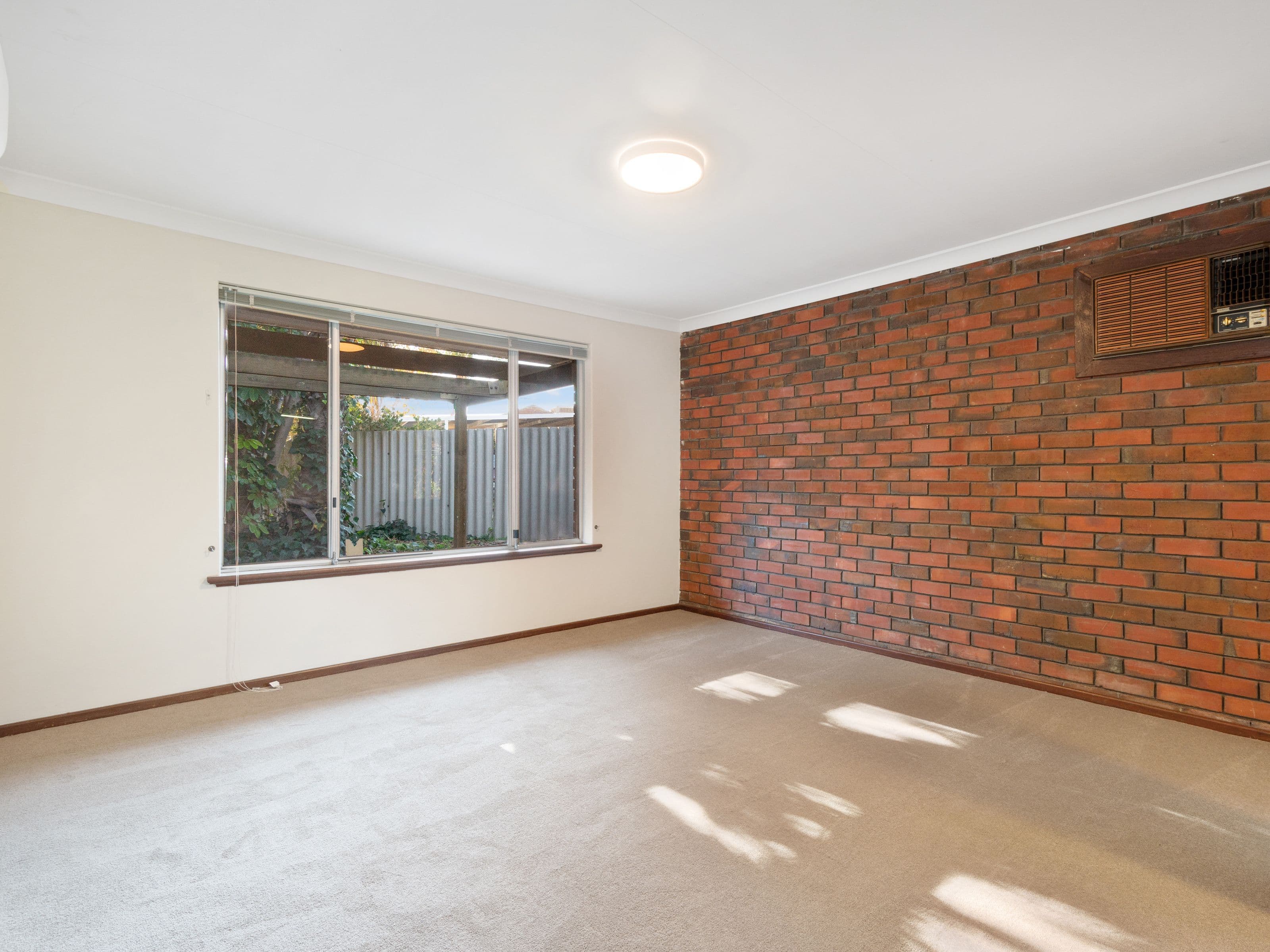 3A Lovett Place, Queens Park WA 6107, Queens Park - Thumbnail 3
