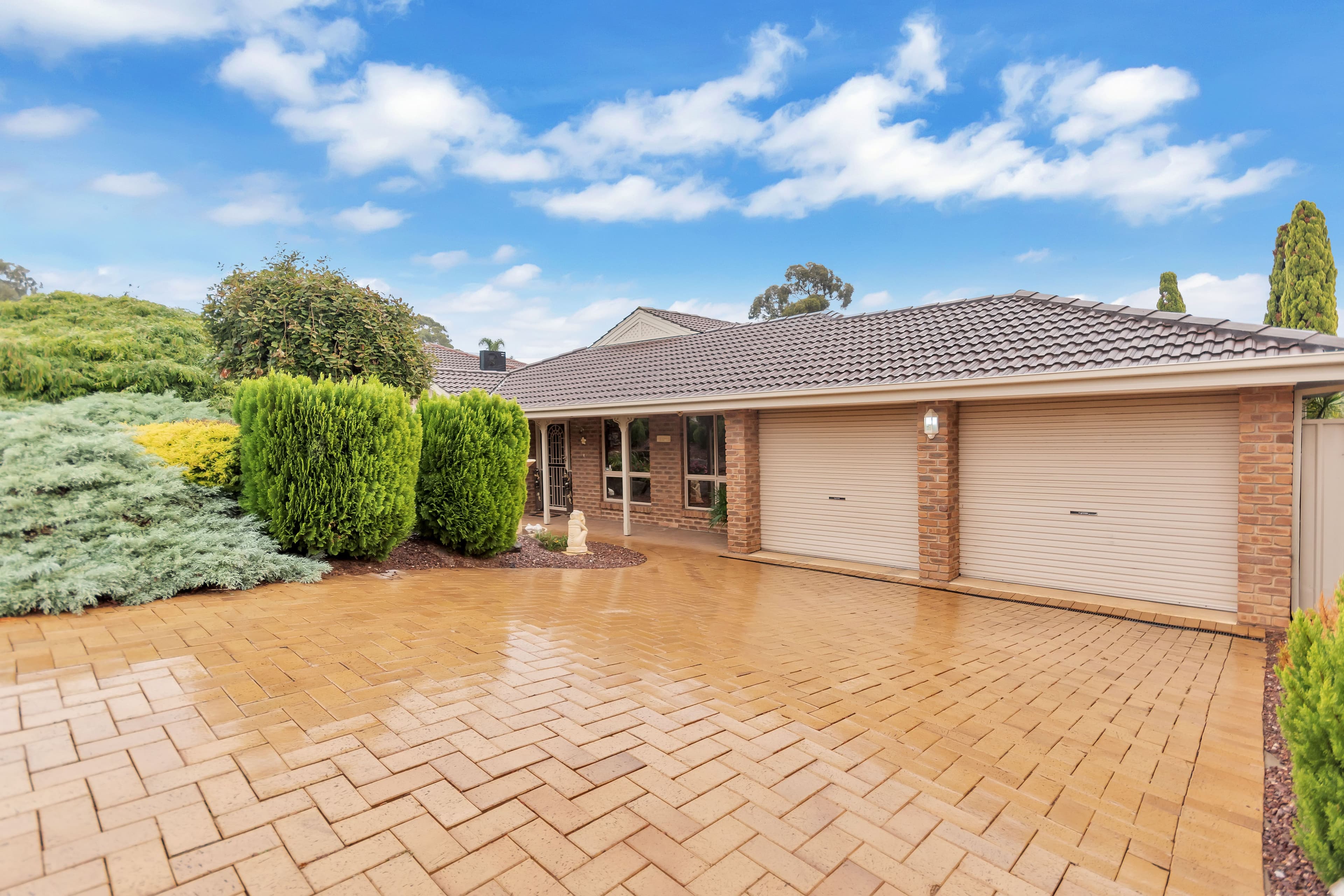 13 Glenthorn Crescent, O'Halloran Hill SA 5158, O'Halloran Hill - Thumbnail 2