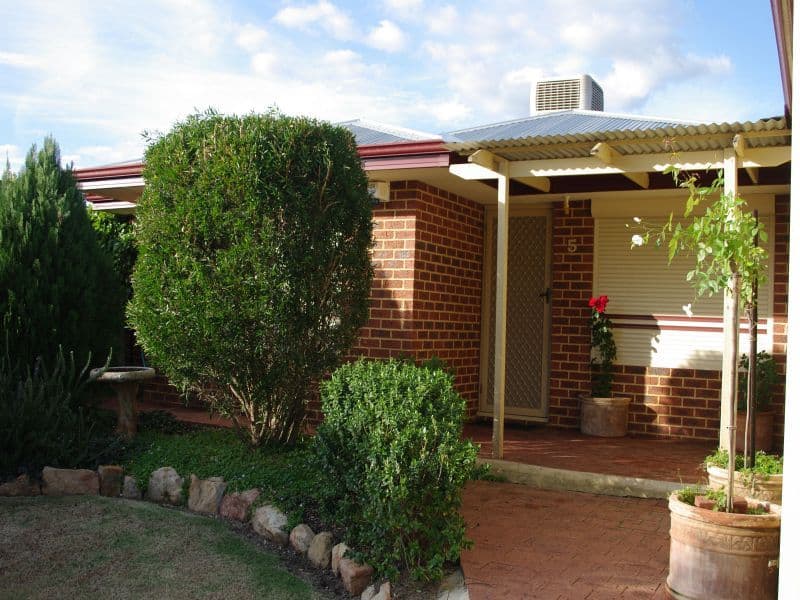 5 Akma Court, MADDINGTON WA 6109, Maddington - Thumbnail 2
