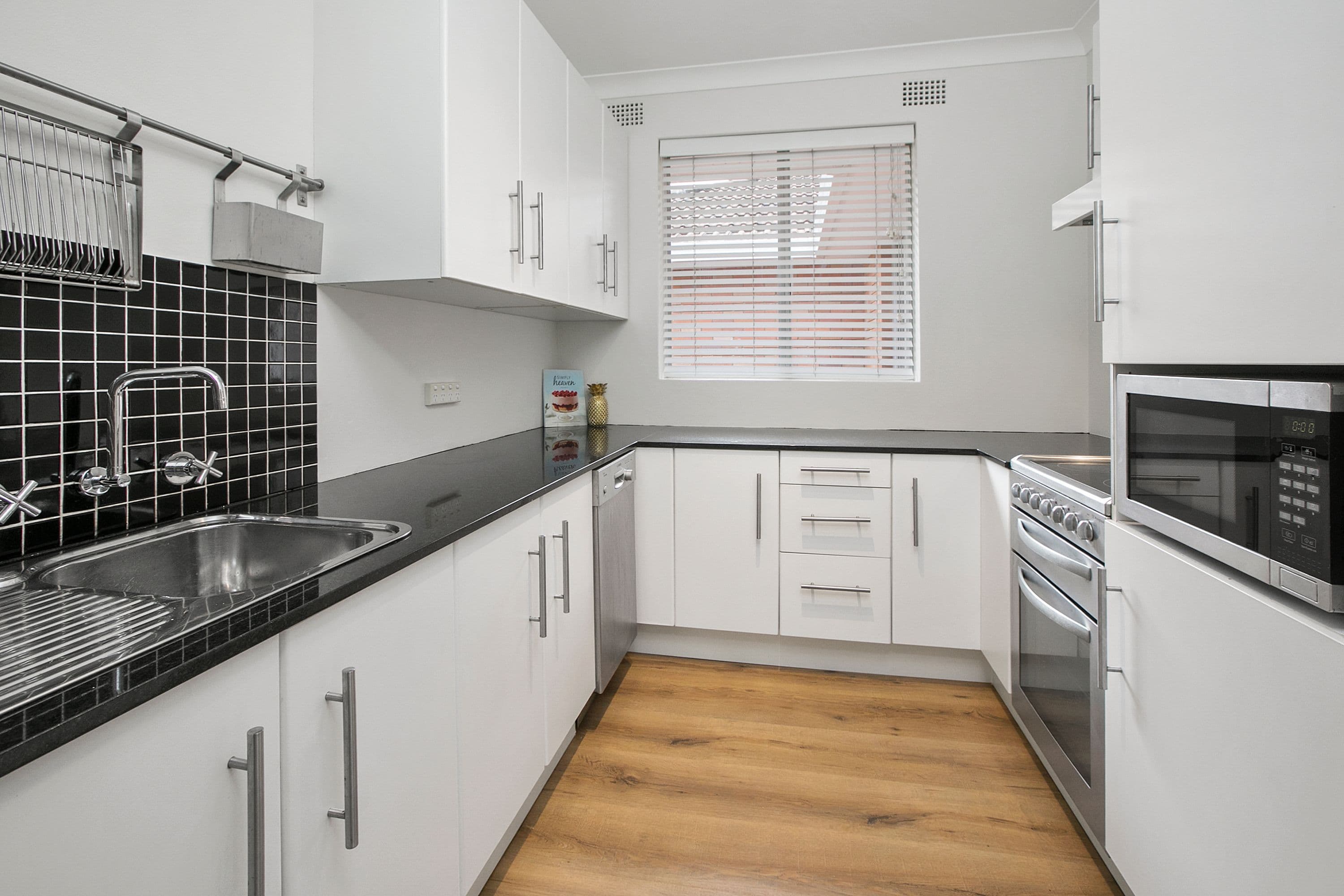 9 Burley Street, Lane Cove NSW 2066, Lane Cove North - Thumbnail 2