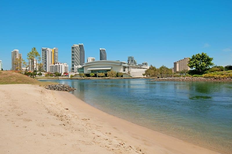 145 Allambi Avenue, Broadbeach Waters QLD 4218, Broadbeach Waters - Thumbnail 8