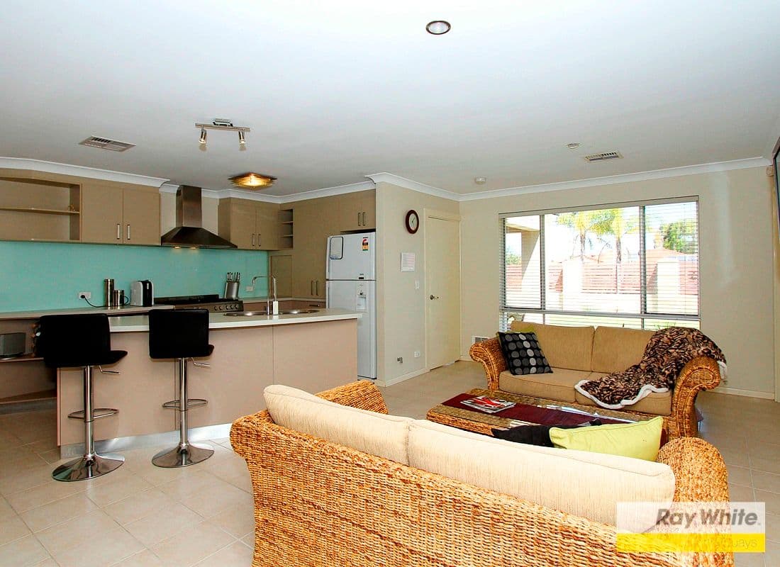 9 Mulligan Drive, GREENWOOD WA 6024, Greenwood - Thumbnail 5
