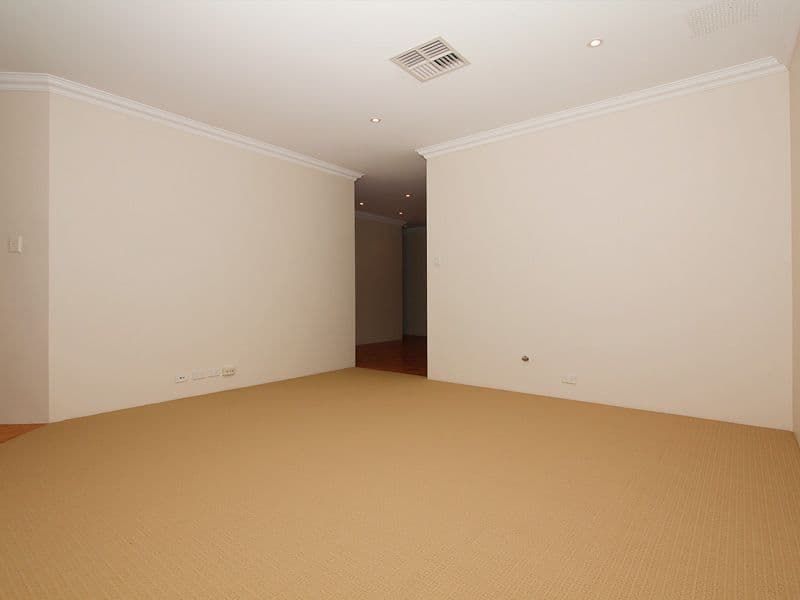 15C Loughton Way, BALGA WA 6061, Balga - Thumbnail 3