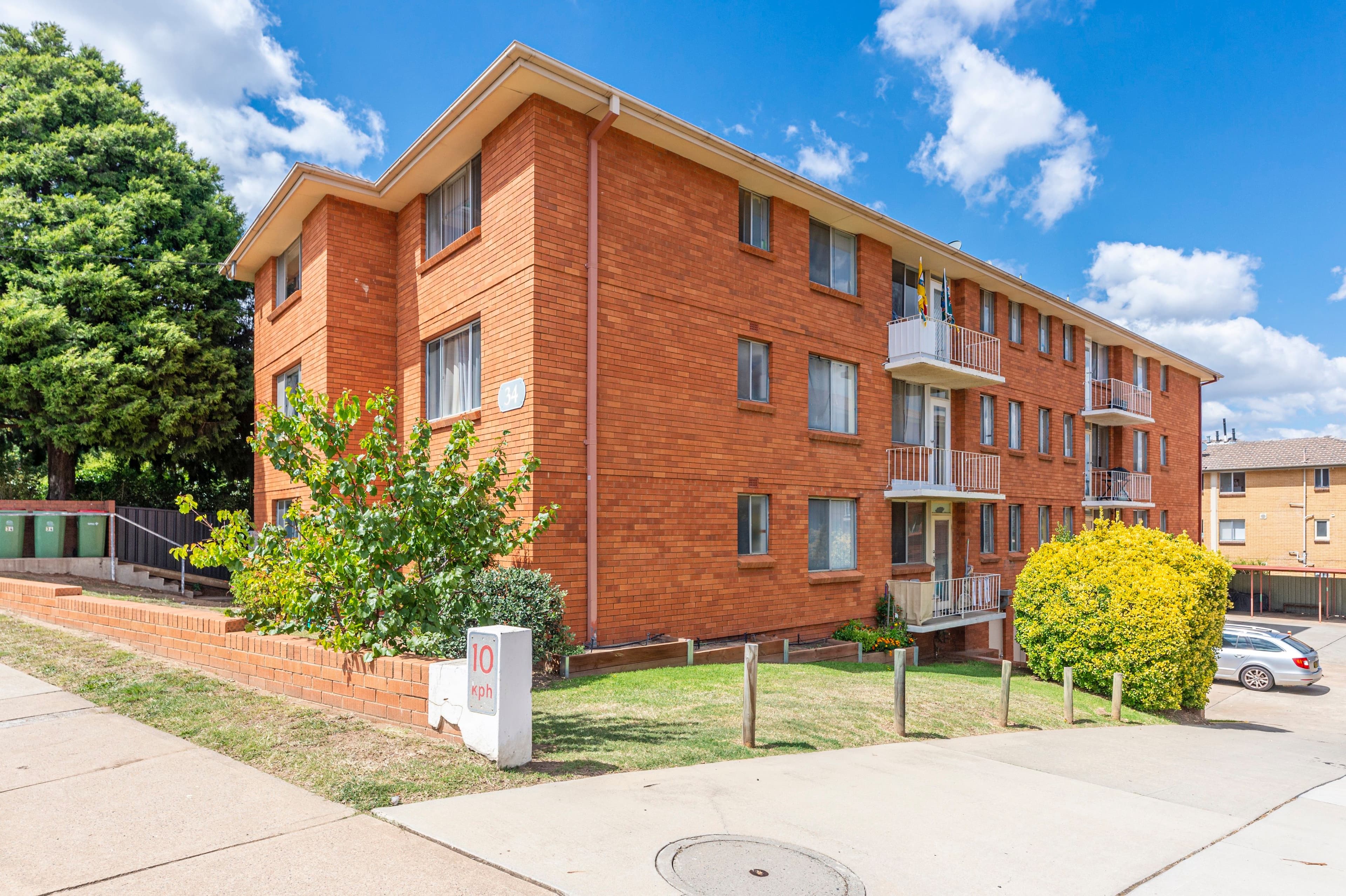 34 Uriarra Road, Queanbeyan NSW 2620, Queanbeyan - Image 1