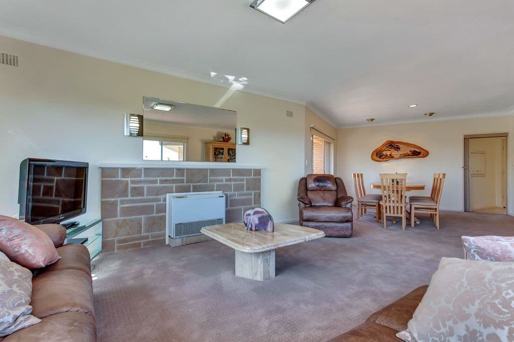 85 Quinlan Avenue, Pasadena SA 5042, Pasadena - Thumbnail 2