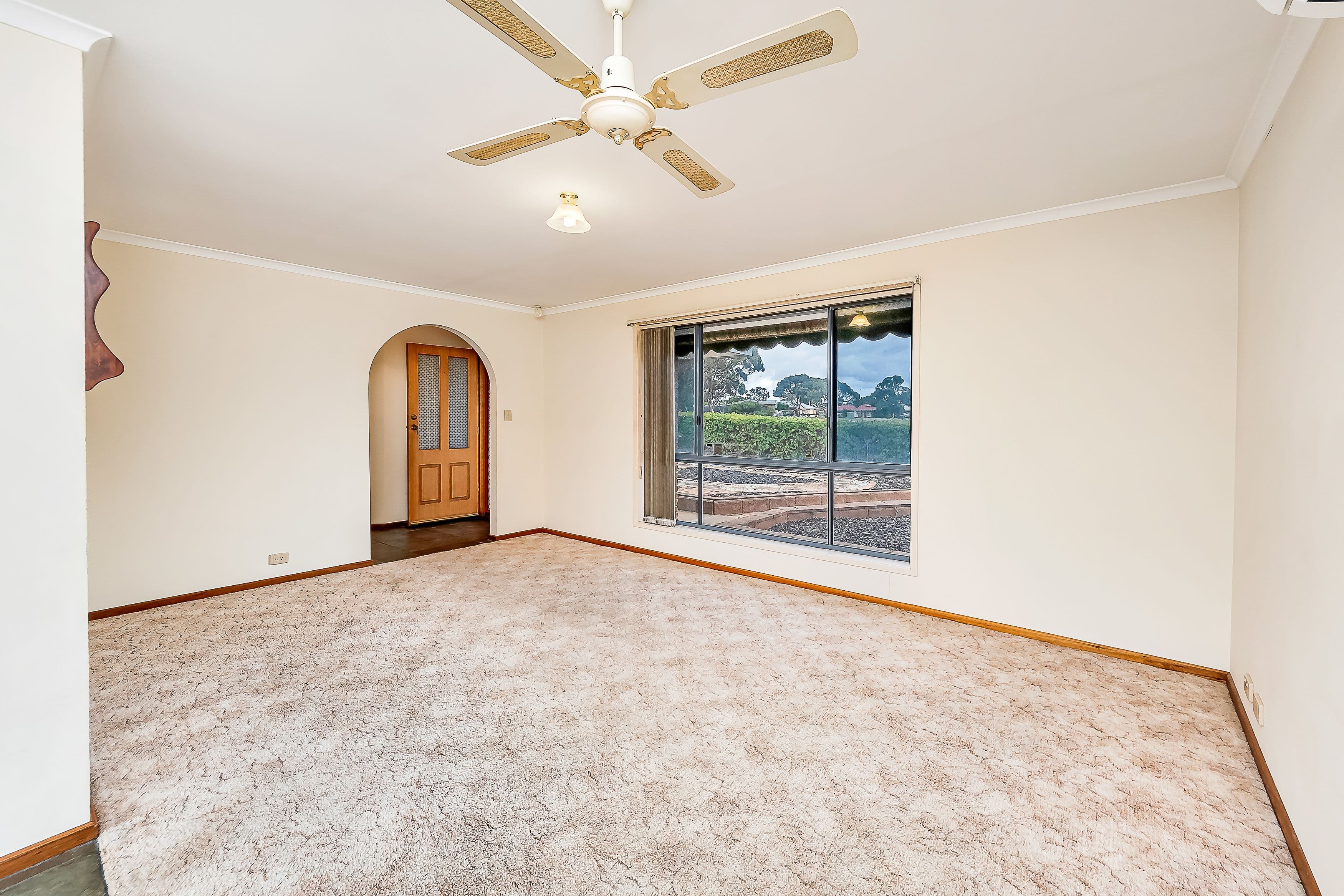11 Kingfisher Court, Murray Bridge SA 5253, Murray Bridge - Thumbnail 2
