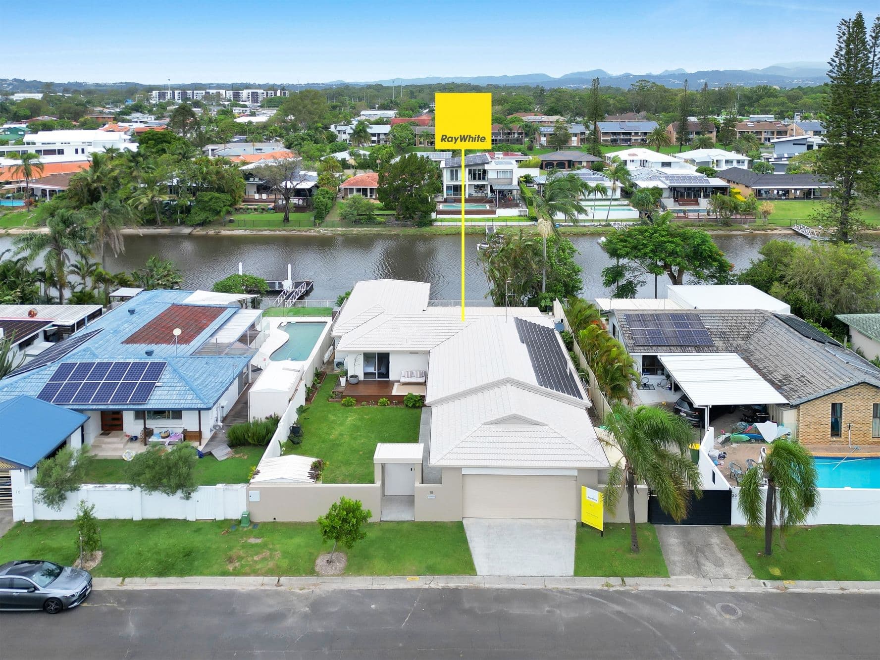 18 Driver Court, Mermaid Waters QLD 4218, Mermaid Waters - Thumbnail 4