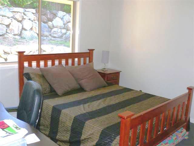 4 Carmarthen Circuit, PACIFIC PINES QLD 4211, Pacific Pines - Thumbnail 8