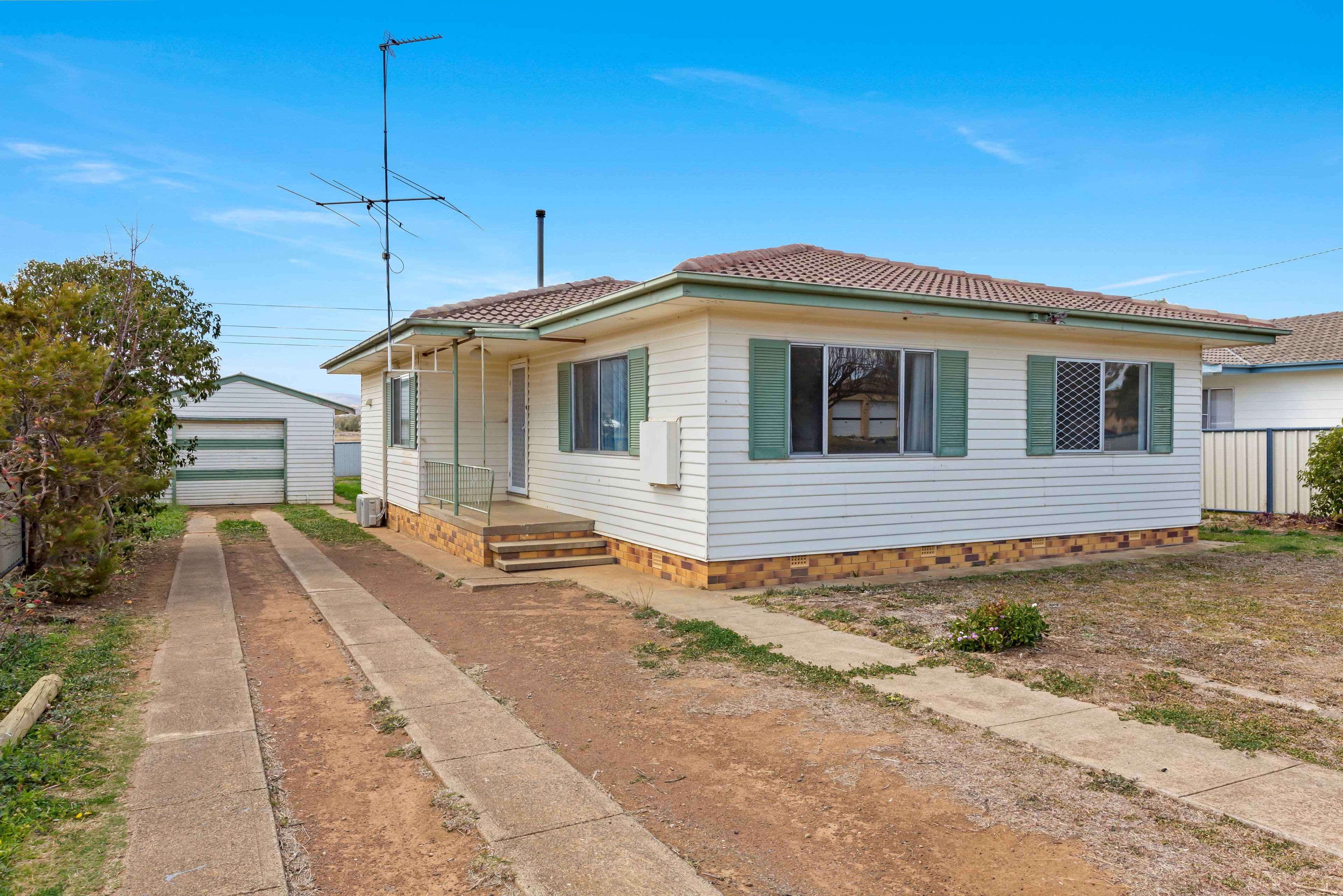 27 Kurrawan Street, Tamworth NSW 2340, Tamworth - Image 1