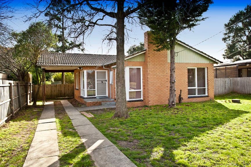 37 Johnson Drive, GLEN WAVERLEY VIC 3150, Glen Waverley - Image 1