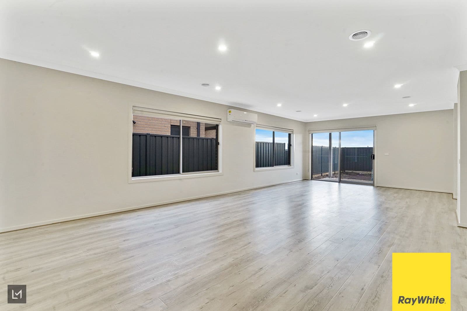 8 Abbeygate Drive, Werribee VIC 3030, Werribee - Thumbnail 7