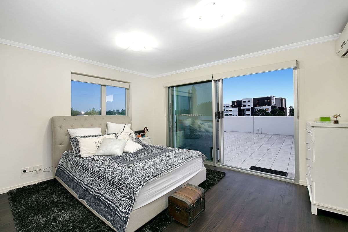 24 Allwood Street, Indooroopilly QLD 4068, Indooroopilly - Thumbnail 5
