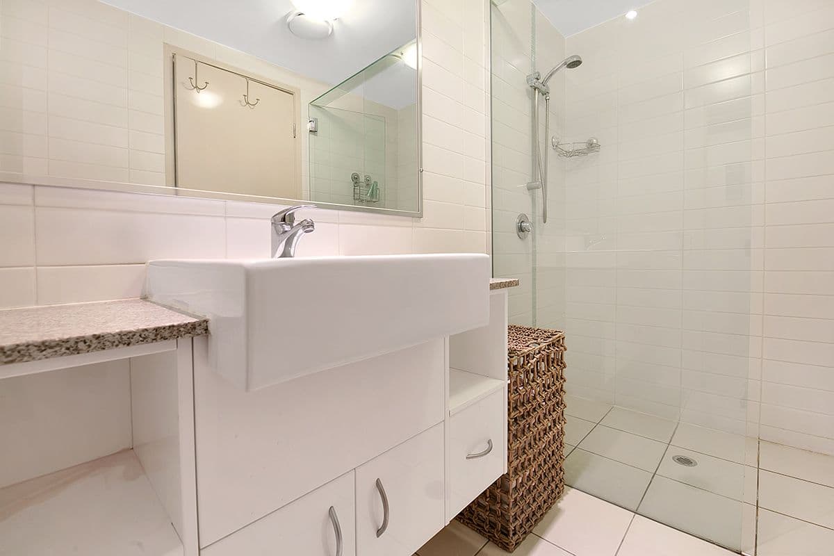 24 Allwood Street, Indooroopilly QLD 4068, Indooroopilly - Thumbnail 6
