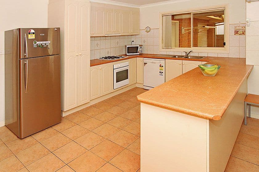 4 Chauvel Place, SOUTH MORANG VIC 3752, South Morang - Thumbnail 2