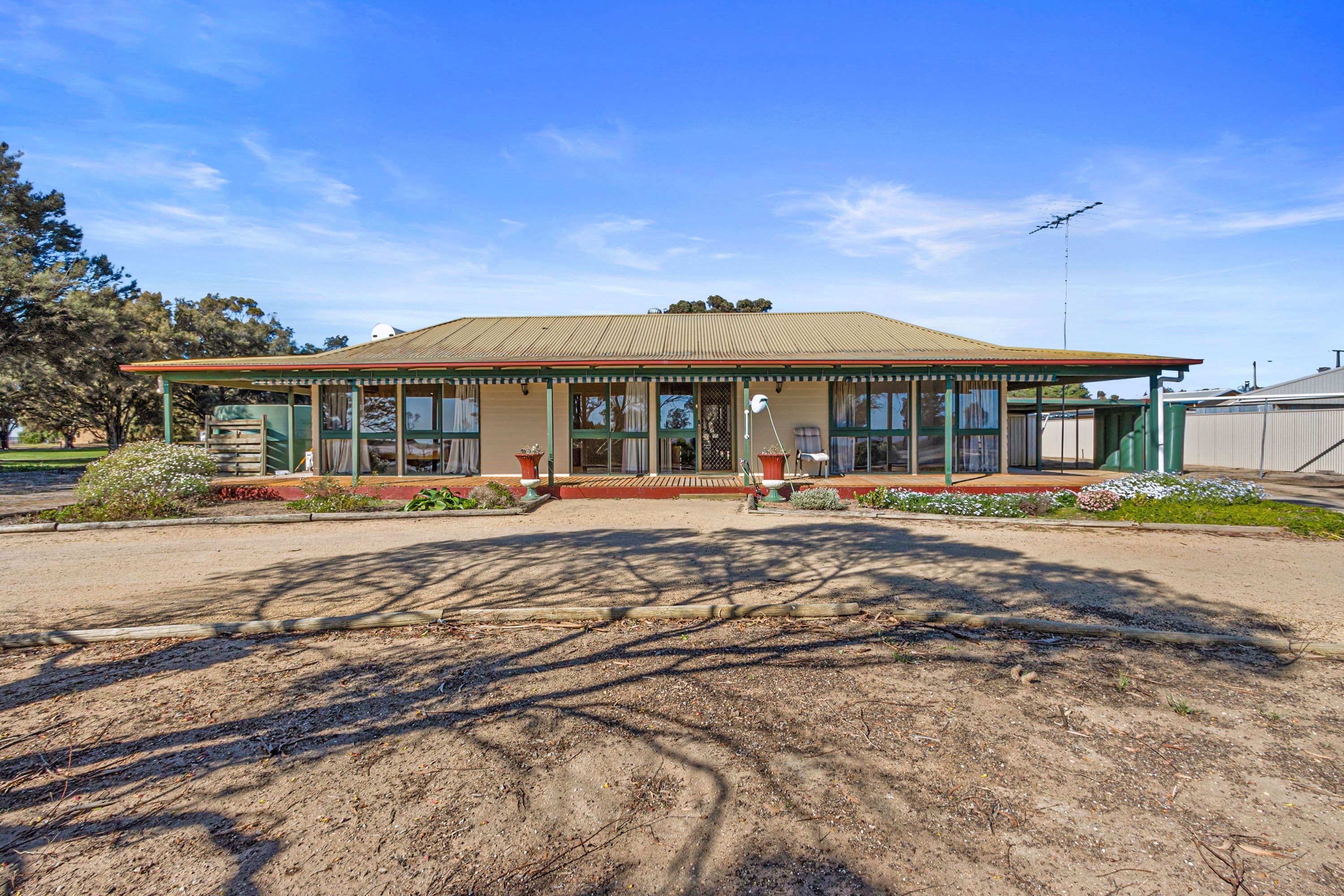 42 Minlaton Road, Yorketown SA 5576, Yorketown - Image 1
